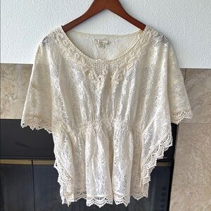 Forever 21 Cream Lace Blouse